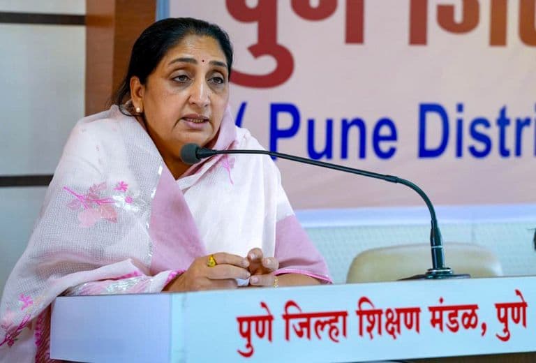 Baramati Bypoll: Congress Candidate Sets FIR Condition for Withdrawal of Nomination Against Sunetra Pawar