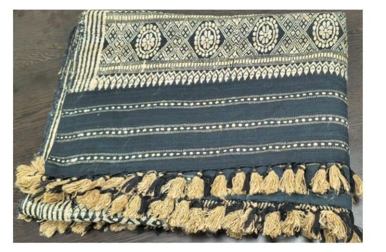 PM Modi Presents Traditional ‘Muga’ and ‘Shirui Lily’ Silk Stoles to Giorgia Meloni