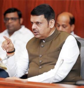 Fadnavis Orders Fast-Track Completion of Jalyukt Shivar 2.0 Amid El Niño Threat