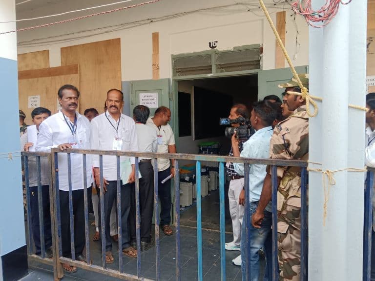 Karnataka Bypoll Results: BJP Lead Shrinks in Davanagere South; Congress Leads Bagalkot by 10,321 Votes
