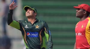 Pakistan win toss, elect to bat