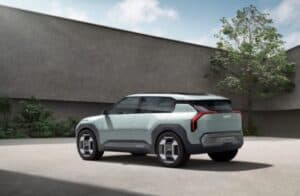 Kia Unveils New EV3 Electric SUV with 600km Range
