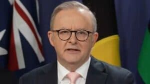 Australian Parliament Pioneering Legislation: Social Media Ban Gives Companies Responsibility to Protect Children, Says PM Albanese