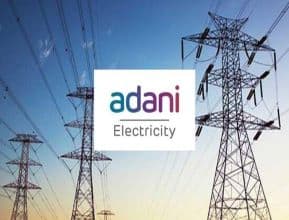 Adani Electricity Advises Kite Fliers in Mumbai to Avoid Overhead Power Lines