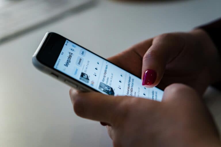 The Art of Bloom Scrolling; India’s Population is Rewriting Social Media Stories