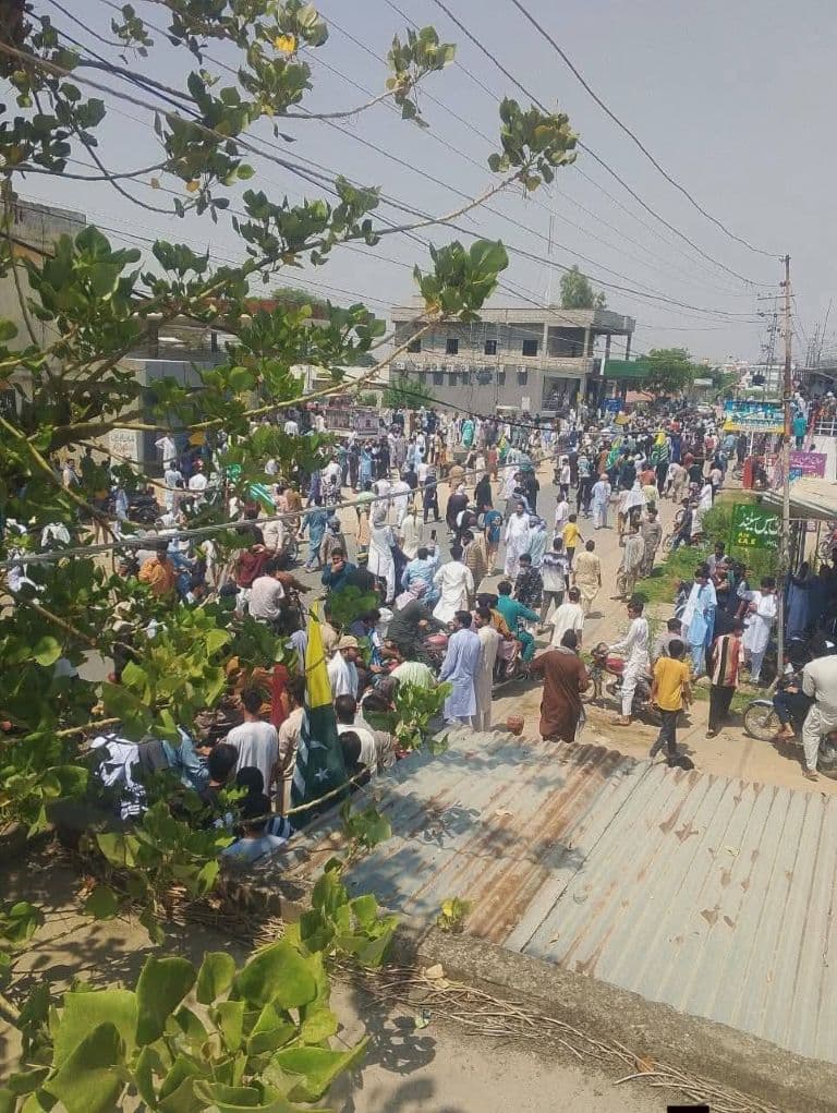 Deadly Clashes Erupt in PoK's Rawalakot as Dozens Killed, Hundreds Injured: Reports Deadly Clashes Erupt in PoK's Rawalakot as Dozens Killed, Hundreds Injured: Reports