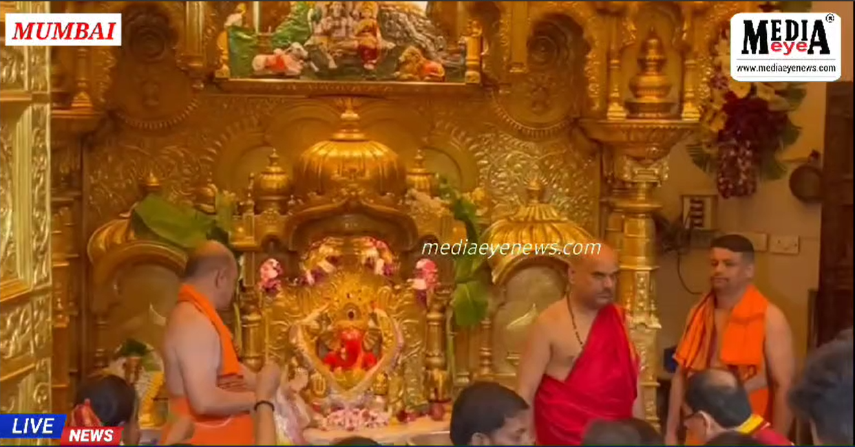 of Angarkhi Sankashti at Siddhivinayak Temple, Prabhadevi in Mumbai.