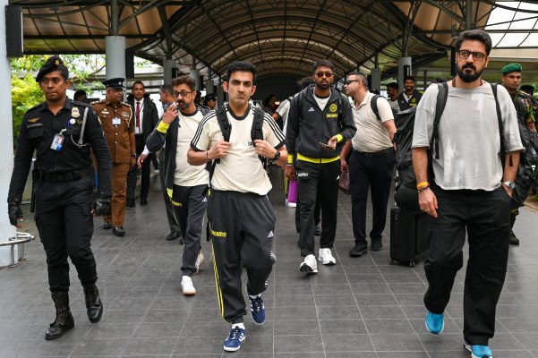 The Indian cricket team arrives at Sri Lanka's airport. Gautam Gambhir leading the team