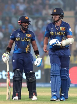 Srilankan Batsmen in the field
