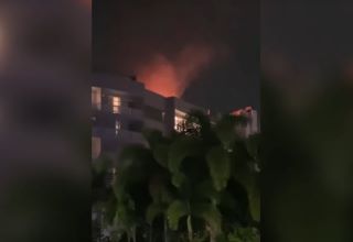 Helicopter crashes into the roof of a hotel in australia.