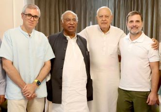 Omar Abdullah, Mallikarjun Kharge, Farooq Abdullah, Rahul Gandhi