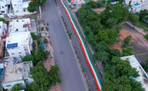 Tiranga yatra in Bhuj with 300-meter long national flag