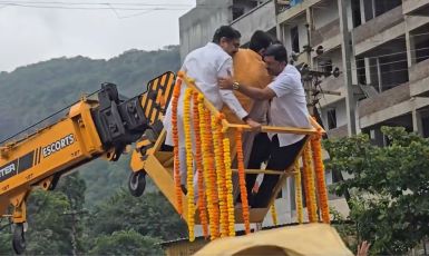 NCP (Sharad Pawarr) leaders survive fall in a trolley in Pune