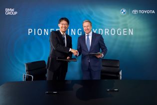 BMW AG Chairman Oliver Zipse and Toyota Motor Corp. President Koji Sato collaborate toward advancement of hydrogen society | Credit: BMW AG