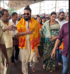 Ranveer Singh and Deepika Padukone at Siddhivinayak Temple