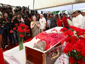 Sonia Gandhi, Sitaram Yechuri, CPI-M