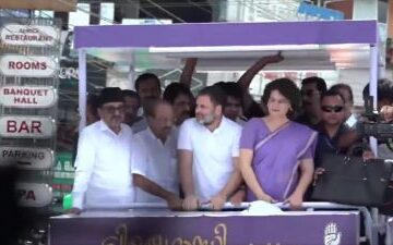 Priyanka Gandhi, Rahul Gandhi, Roadshow, Wayanad, Nomination, Election, lok Sabha Constituency